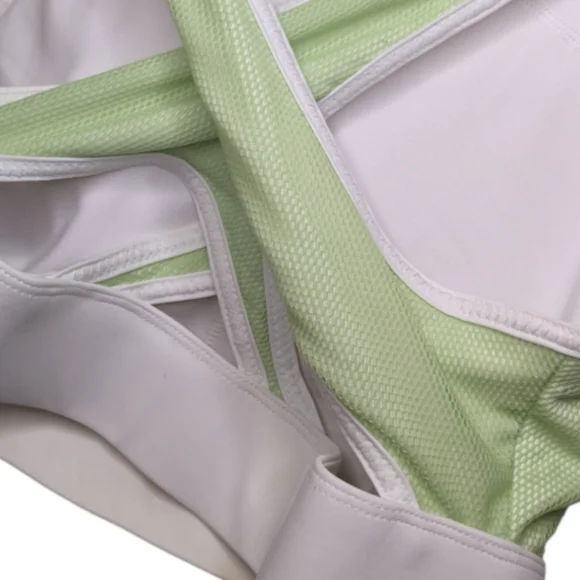 Fabletics Light Green No-Bounce Sports Bra 💚🏋️‍♀️ - Picture 10 of 10